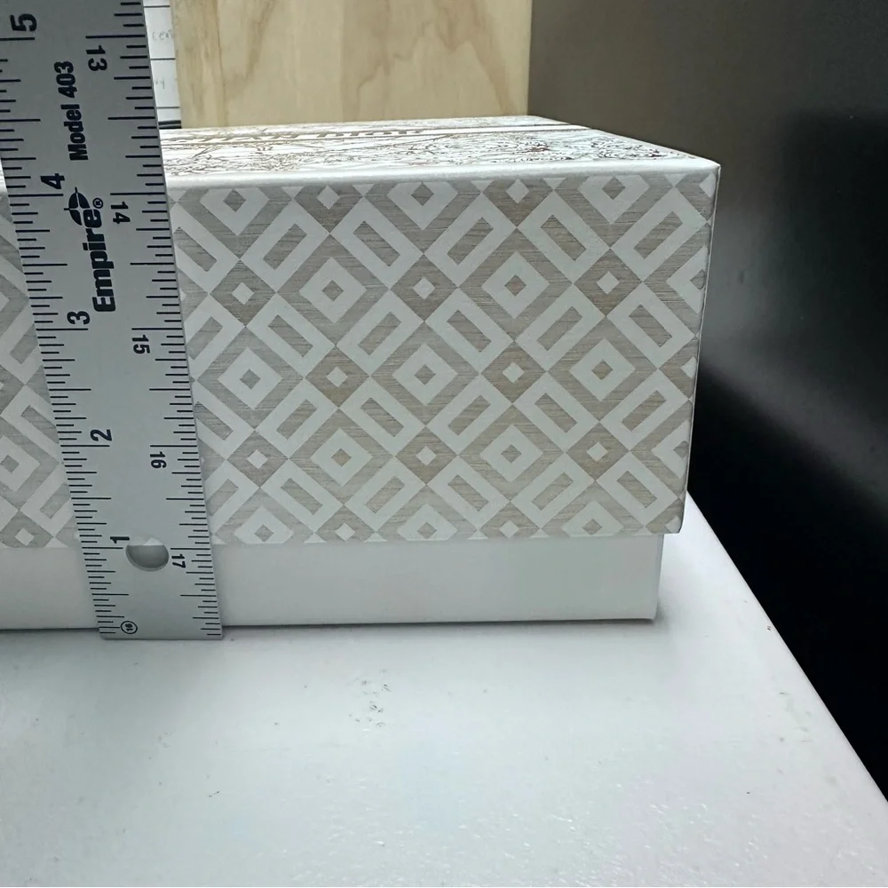 Christian Dior Holiday Box - Picture 5 of 7